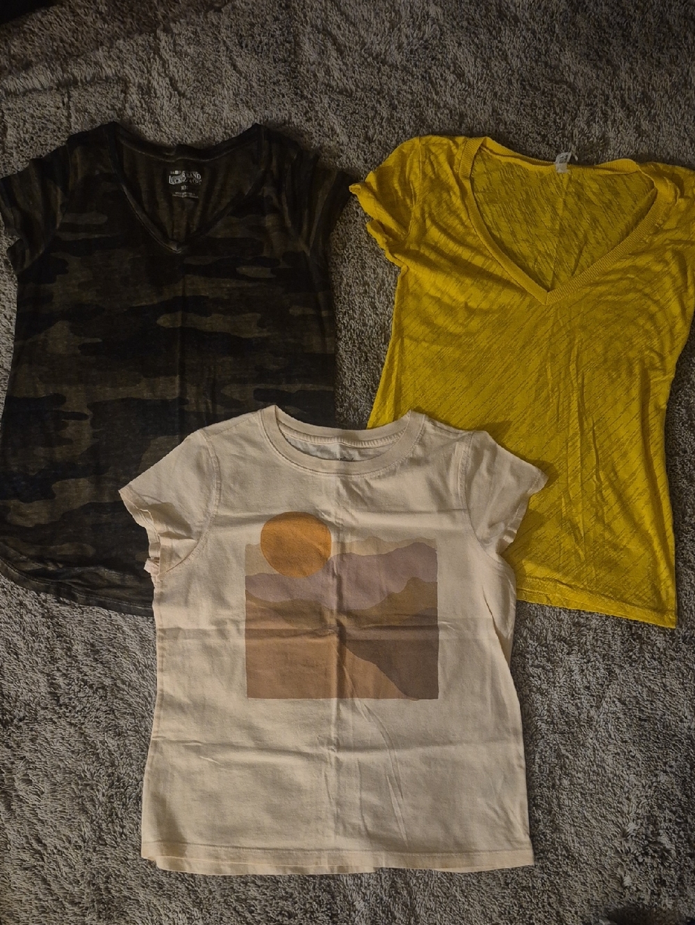 EUC Women's T-Shirt Bundle Size Medium